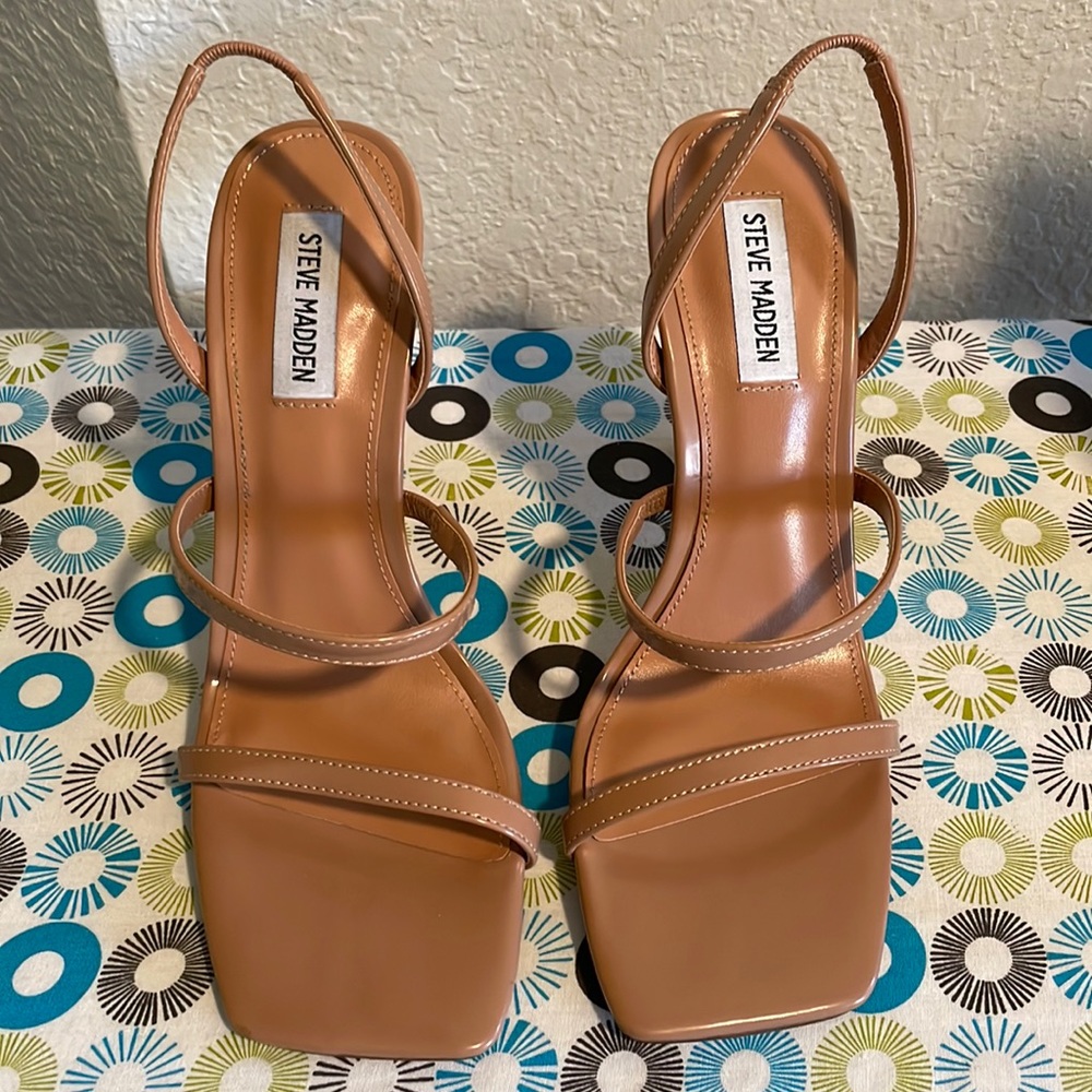 Steve Madden nude heels womens 9 (worn once)